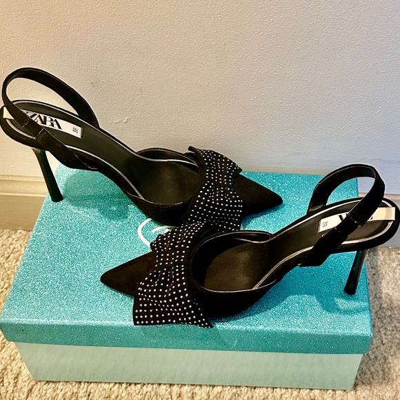 Slingbacks - Picture 1 of 1